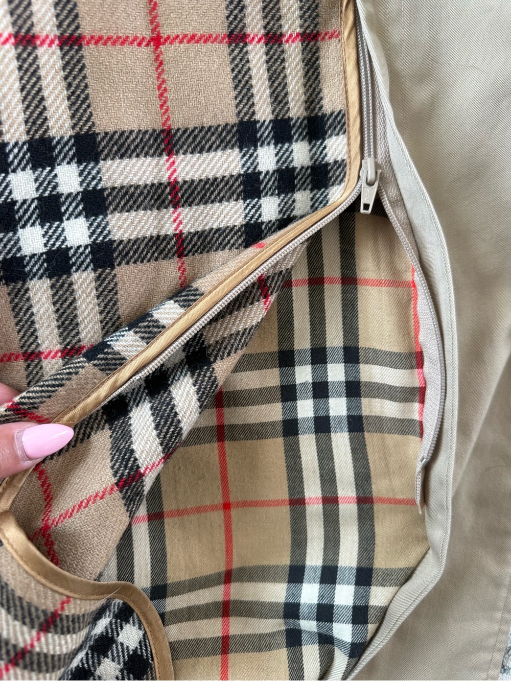 Burberry Vintage Trench Coat - Picture 5 of 14